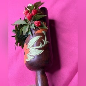 Kitschy Vintage Wall Scoop Ceramic Looks Like Wood with Plastic Fruit